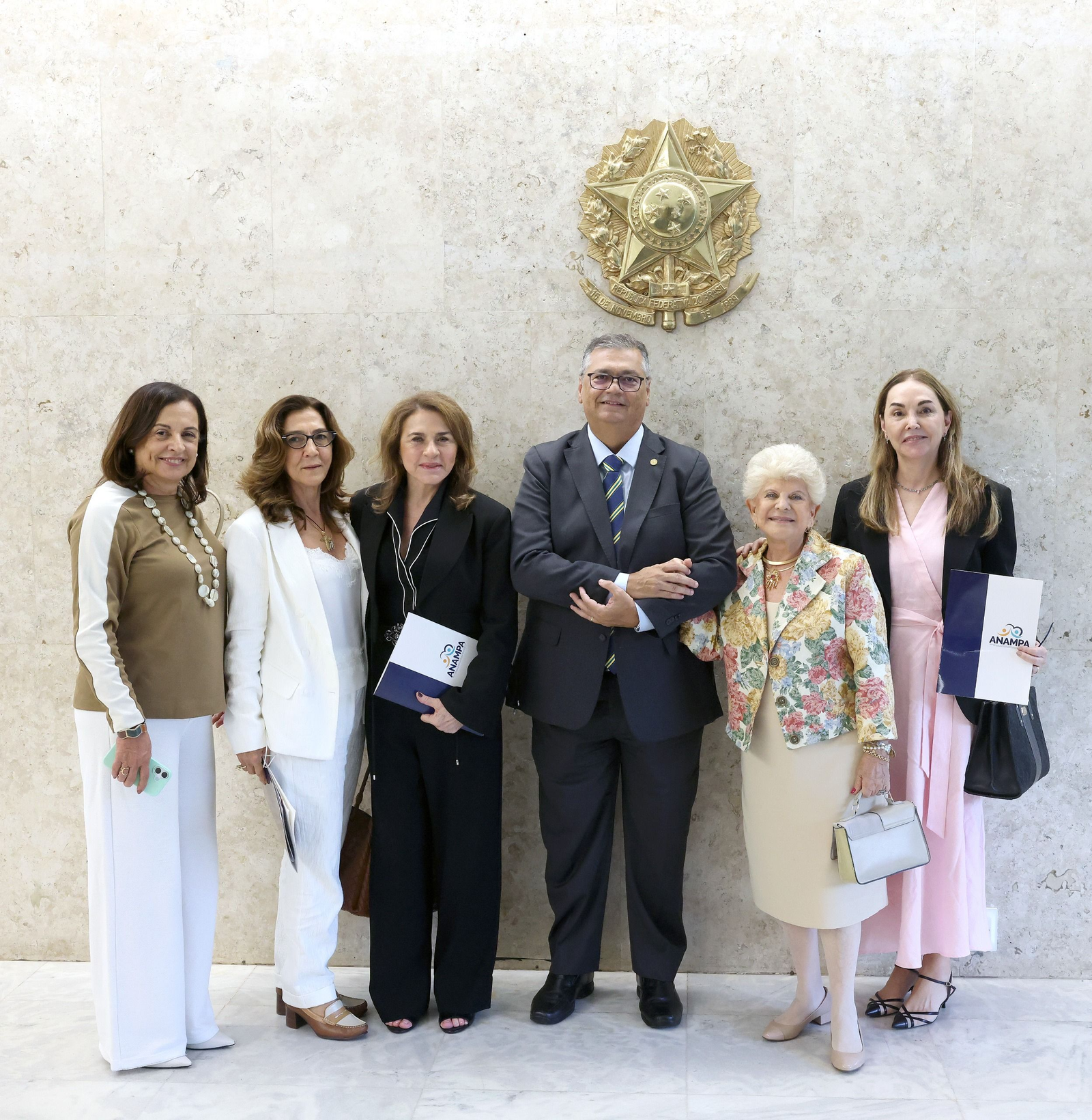 ANAMPA acompanha julgamento no STF, participa de agenda no CNJ e reafirma posição sobre o teto remuneratório